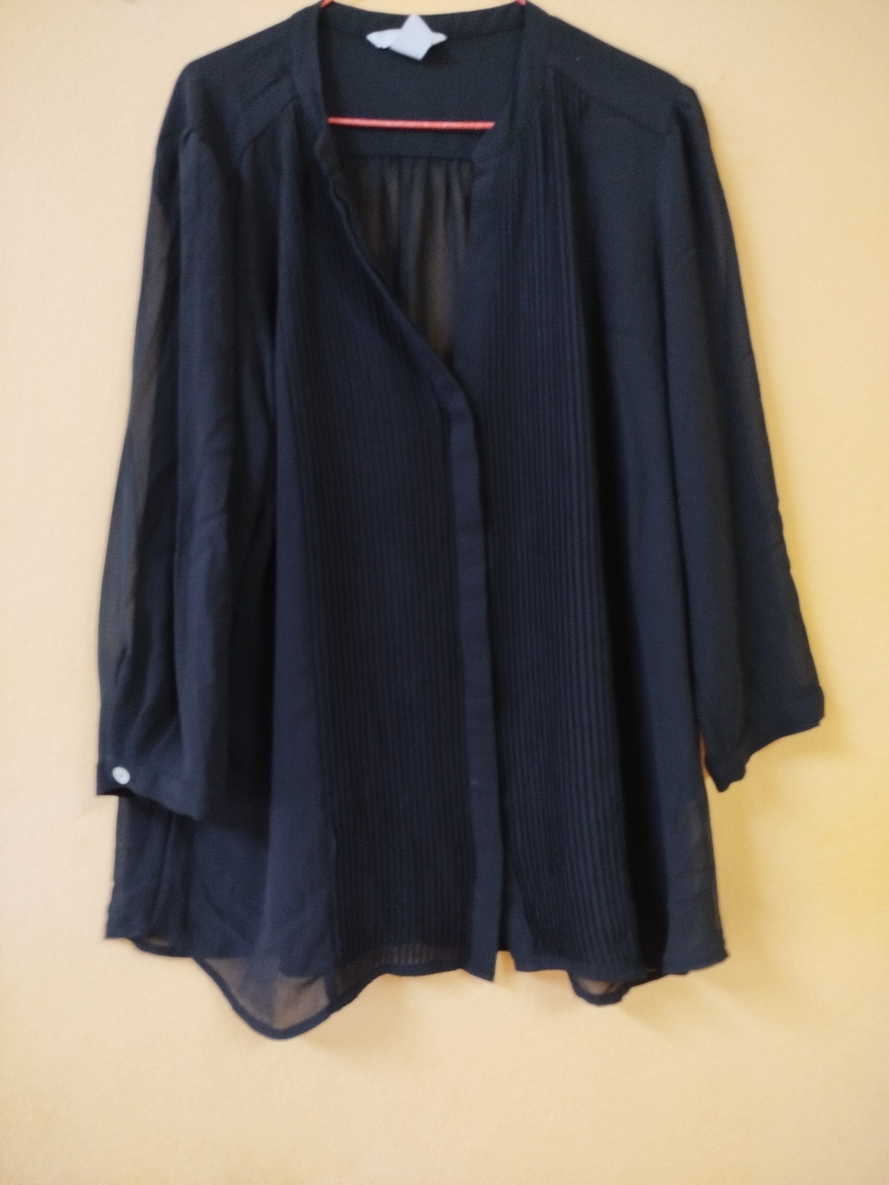 CHEMISE FEMME  NOIRE PROPICE POUR LES DEUILS