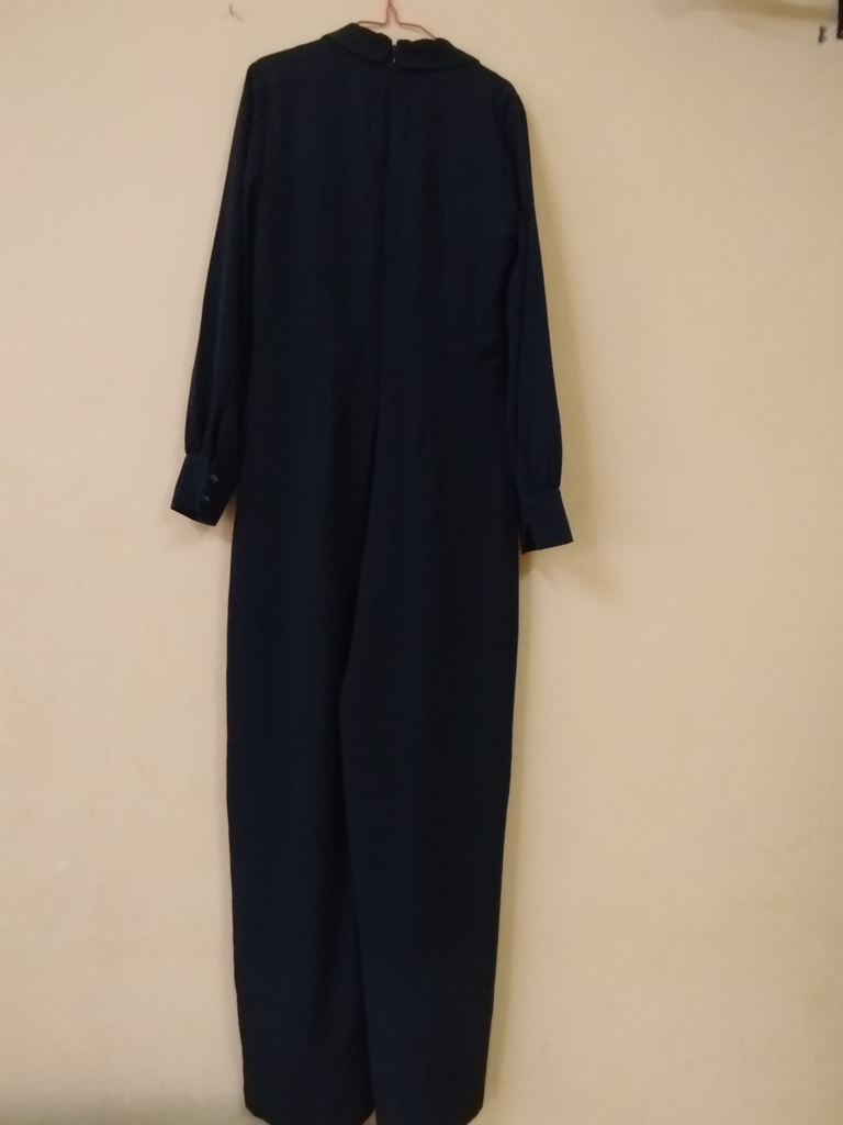 COMBINAISON  FEMME DE  COULEUR NOIRE