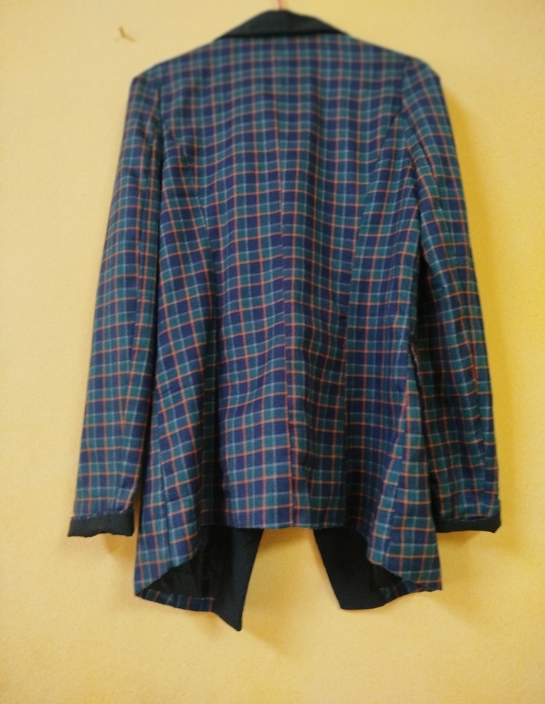 VESTE POUR FEMME COULEUR ET MOTIFS VERTS