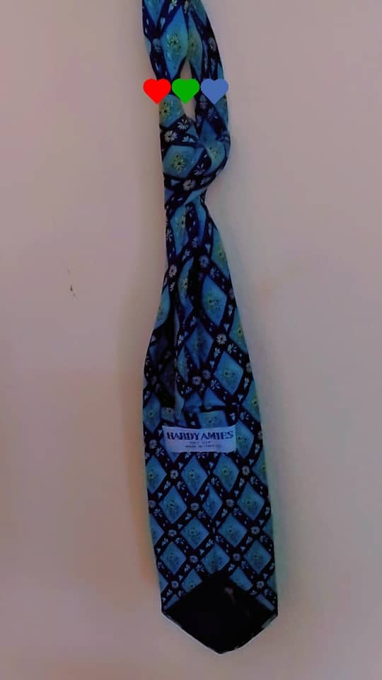 Très belle cravate Bleue et verte