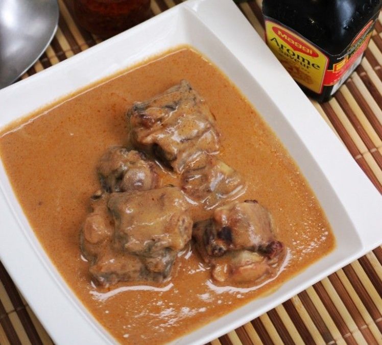 Plat de Sauce D'arachide
